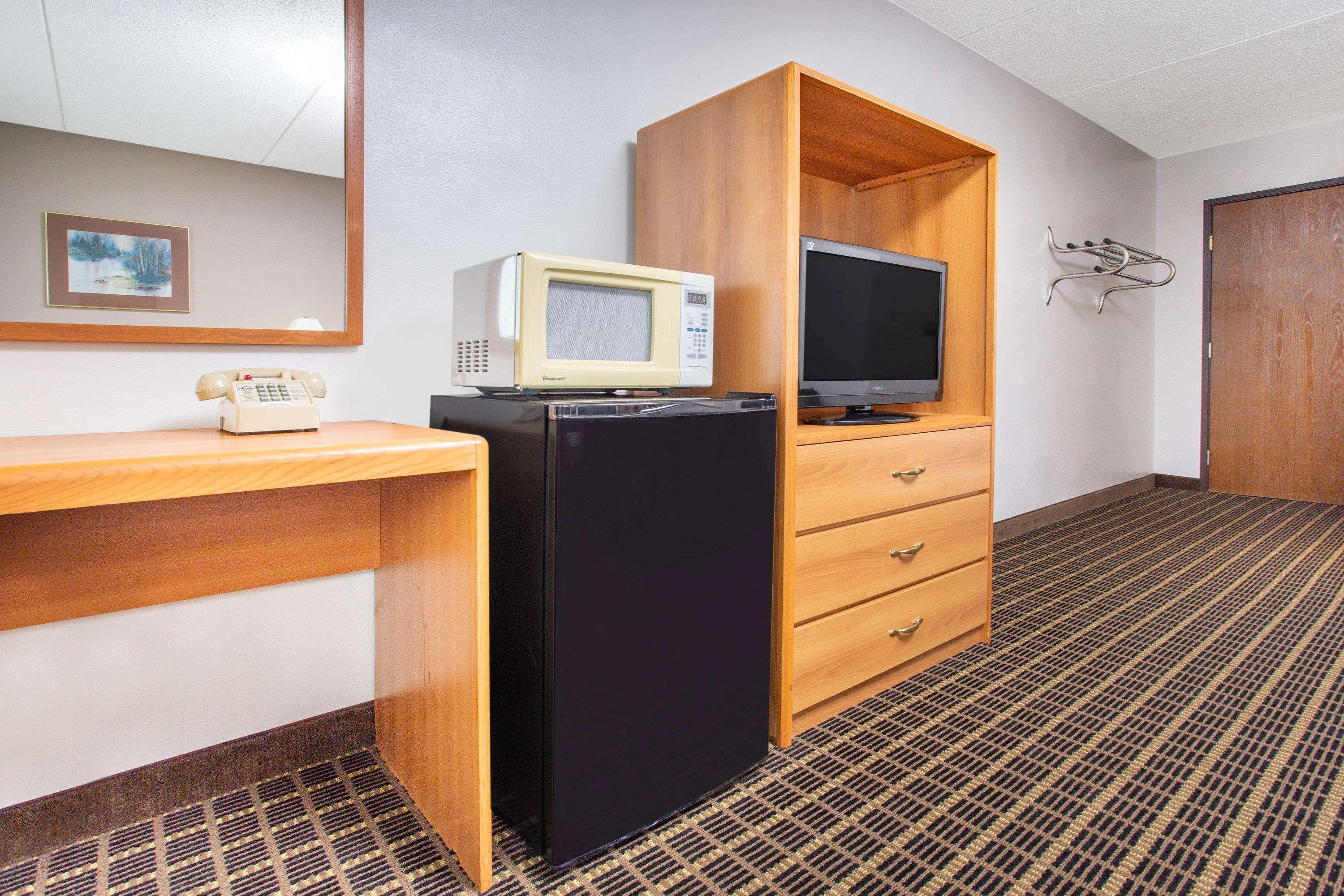 Days Inn By Wyndham Fond Du Lac Extérieur photo